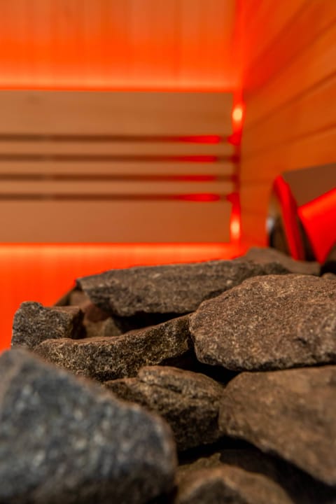 Apartment, Accessible | 3 bedrooms, desk, Internet