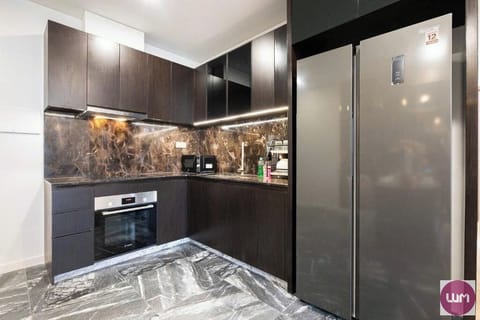 Presidential Apartment, 2 Bedrooms, Balcony, City View | Private kitchen | Fridge, microwave, stovetop, dishwasher