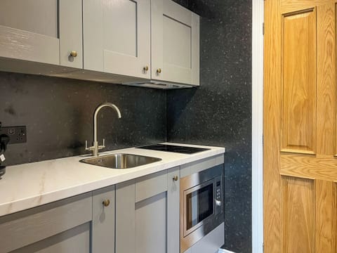 Kitchen | Studio on The Green - The Green, Chinley