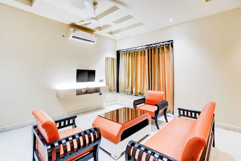 Superior Room, Balcony | Desk, laptop workspace, free WiFi