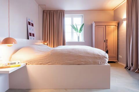 Classic Double Room | Egyptian cotton sheets, premium bedding, pillowtop beds, blackout drapes