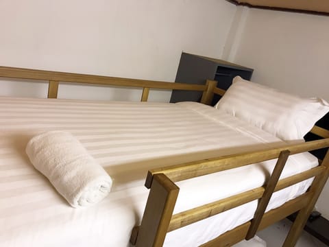 Economy Shared Dormitory, Mixed Dorm, Non Smoking | Room amenity