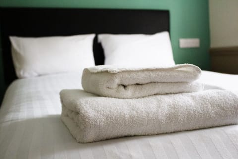 Standard Double Room | Free WiFi