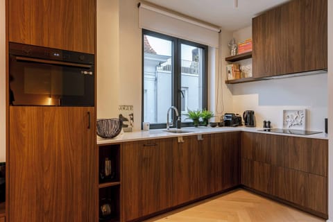 Cook a lovely meal in the contemporary open kitchen with all amenities