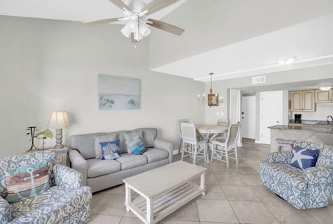 Living room with plenty of seating