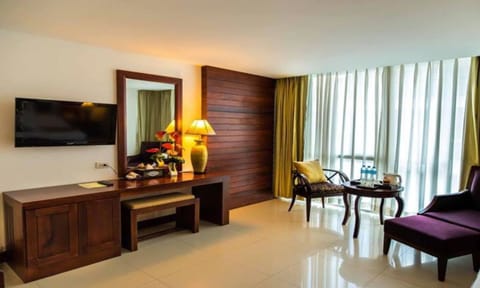 Superior Double or Twin Room | Living area | LCD TV