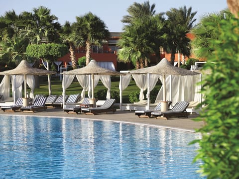 2 outdoor pools, pool umbrellas, sun loungers