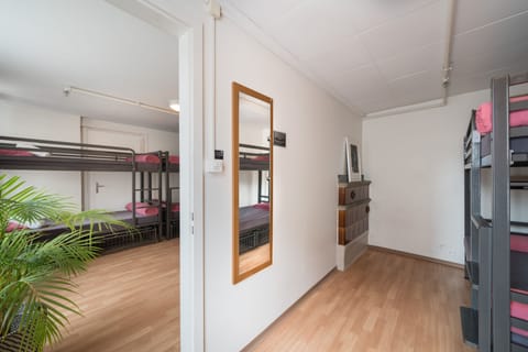 6 Bed Private Dormitory | Free WiFi, bed sheets