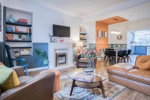 Lobster Cottage - 3 Bedroom Cottage - Tenby (24152)