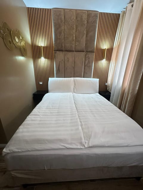 Deluxe Double Room, City View | Blackout drapes, iron/ironing board, free WiFi