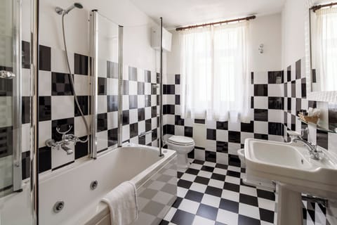 Free toiletries, hair dryer, bidet, towels