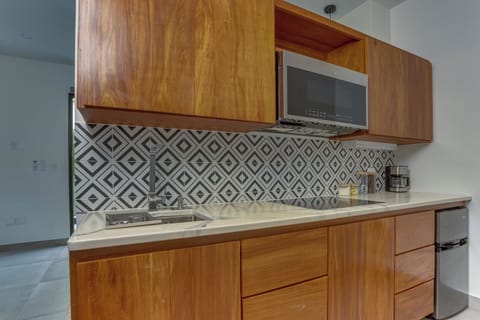 Microwave, coffee/tea maker, highchair, ice maker