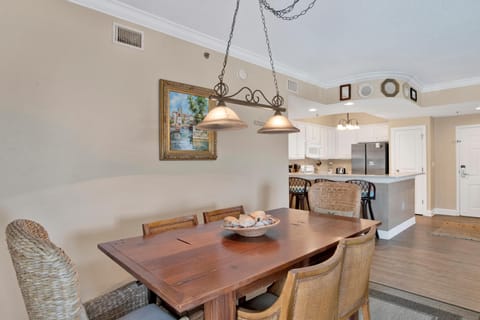 Condo, Multiple Beds (Palm Beach C21) | Dining