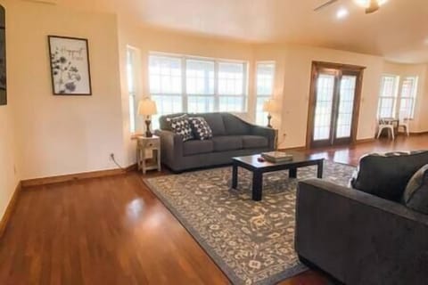 8e4e55ff 6946 46f6 b610 a5be754d19b2