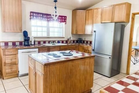 28721a35 4571 4d7e 8822 e3e9d1d05c5f