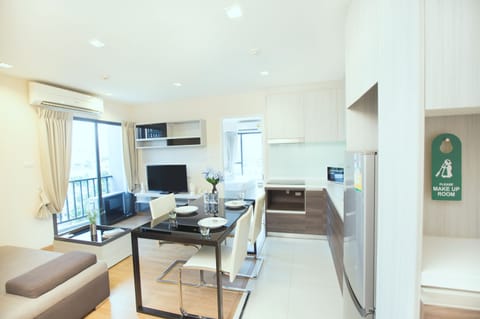 2 Bedroom Superior  | Private kitchenette | Full-size fridge, microwave, stovetop, cookware/dishes/utensils