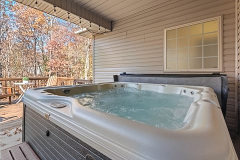 Come relax in our private hot tub!