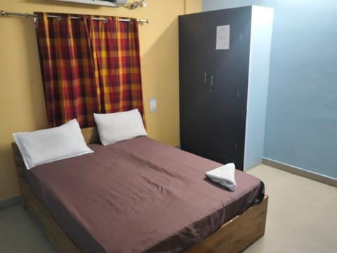 Deluxe Double Room, City View | Free WiFi, bed sheets