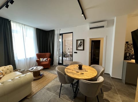 Apartment | Living room
