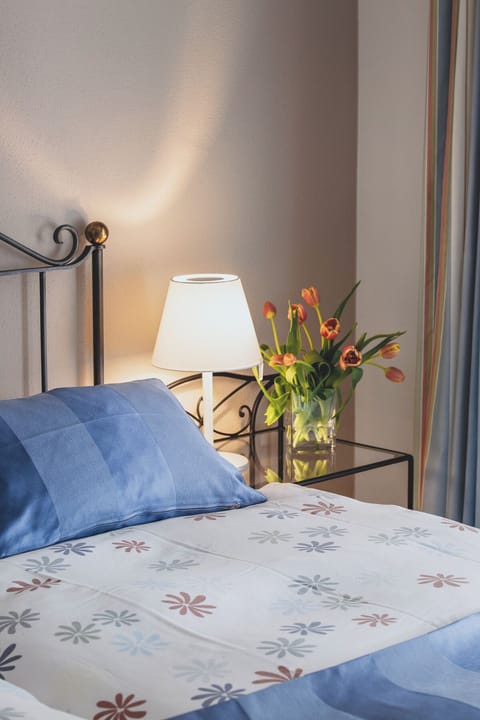 In-room safe, desk, laptop workspace, blackout drapes