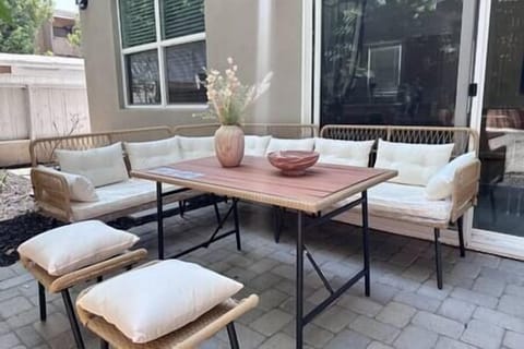 Ead03f40 72f0 4721 b51a 468a8732f36b