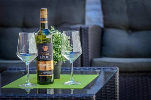 House | Food and drink