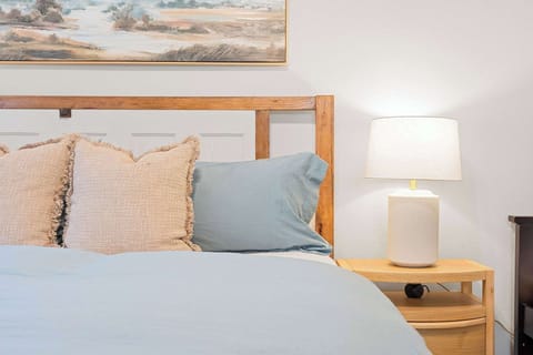 Welcome to Summer Sunset! We are ready to host you for a great vacation!