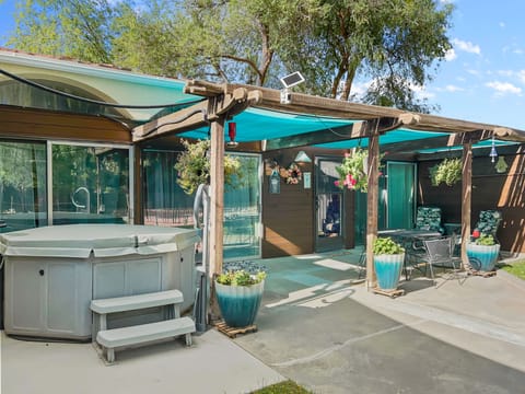 House, 1 Bedroom | Outdoor dining