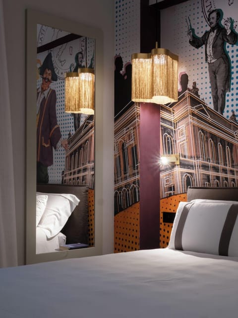 Minibar, in-room safe, blackout drapes, free WiFi