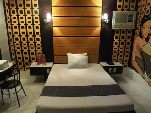 Executive Room | Desk, free WiFi