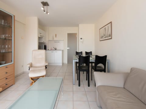 Apartment | Living room