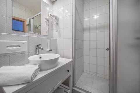 Romantic Double Room | Bathroom | Hair dryer, towels, soap, toilet paper