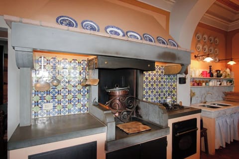 Villa, Garden View | Private kitchen | Electric kettle