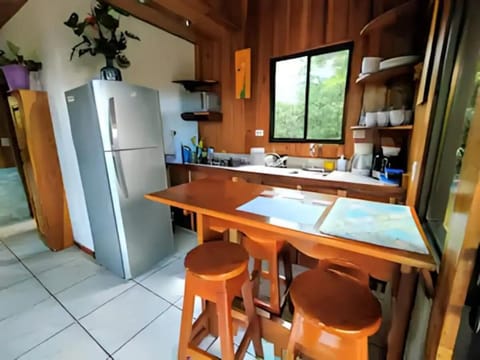 Comfort Cottage, Mountain View | Private kitchen | Microwave, stovetop, cookware/dishes/utensils