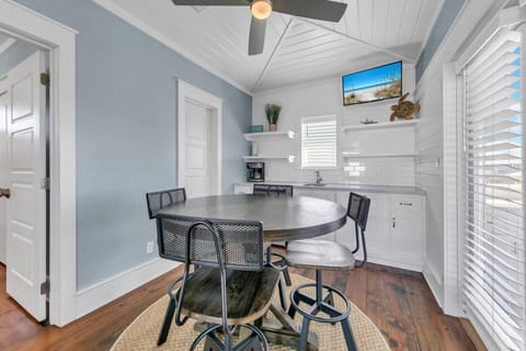 Third floor cafe area