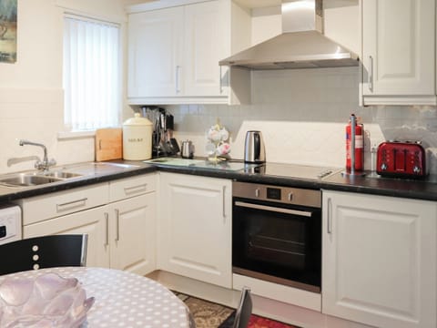 Kitchen | Berllys Annex, Criccieth
