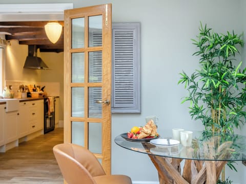 Sun room | Steelclose Cottage - Steelclose Mill, Lintzford, near Rowlands Gill