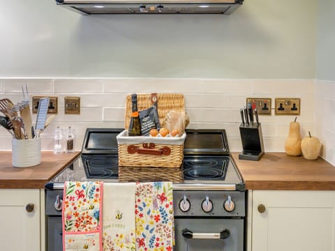 Kitchen | Steelclose Cottage - Steelclose Mill, Lintzford, near Rowlands Gill