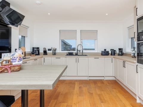 Kitchen/diner | Sealladh na Mara, South Boisdale, South Boisdale