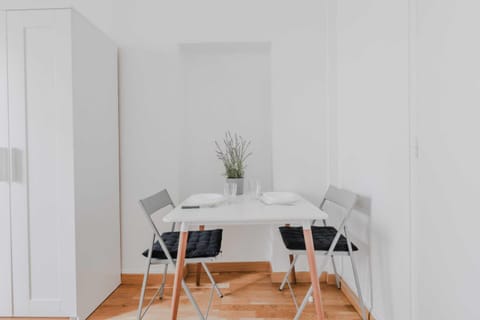 Apartment | 1 bedroom, laptop workspace, iron/ironing board, bed sheets