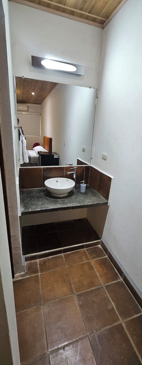 Double Room, City View | Bathroom | Shower, towels, soap, shampoo