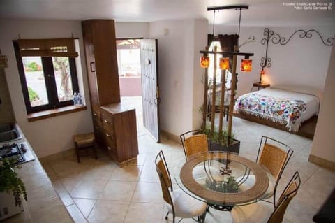 Classic Villa, Mountain View | In-room safe, blackout drapes, soundproofing, free WiFi