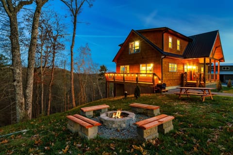 Sit by the fire under the Smoky Mountain stars!