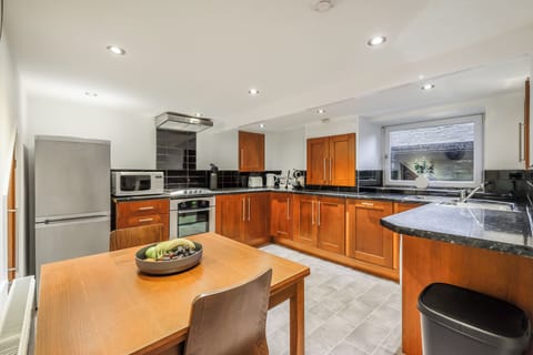 Classic House | Dining room