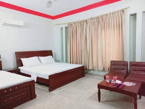 Deluxe Triple Room