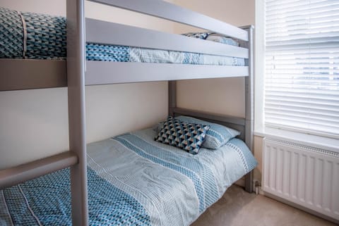 Ty George - 3 Bedroom Cottage - Tenby (24256)