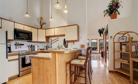 SWP Sun River 8 breakfast bar