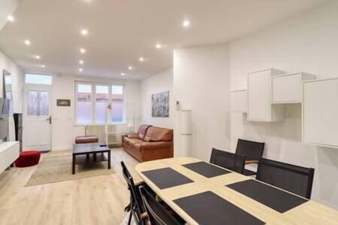 3e4c513e 6bfc 4521 81b4 fe7d47619d89