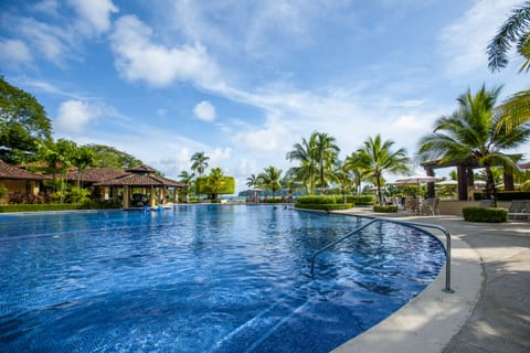 Poolside bar