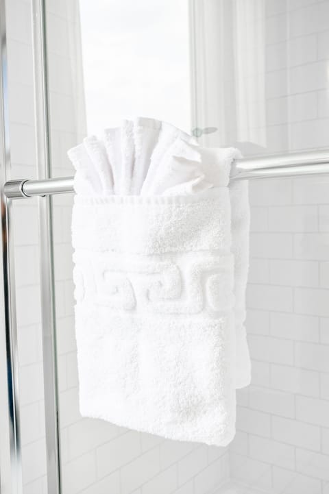 Combined shower/tub, eco-friendly toiletries, hair dryer, towels